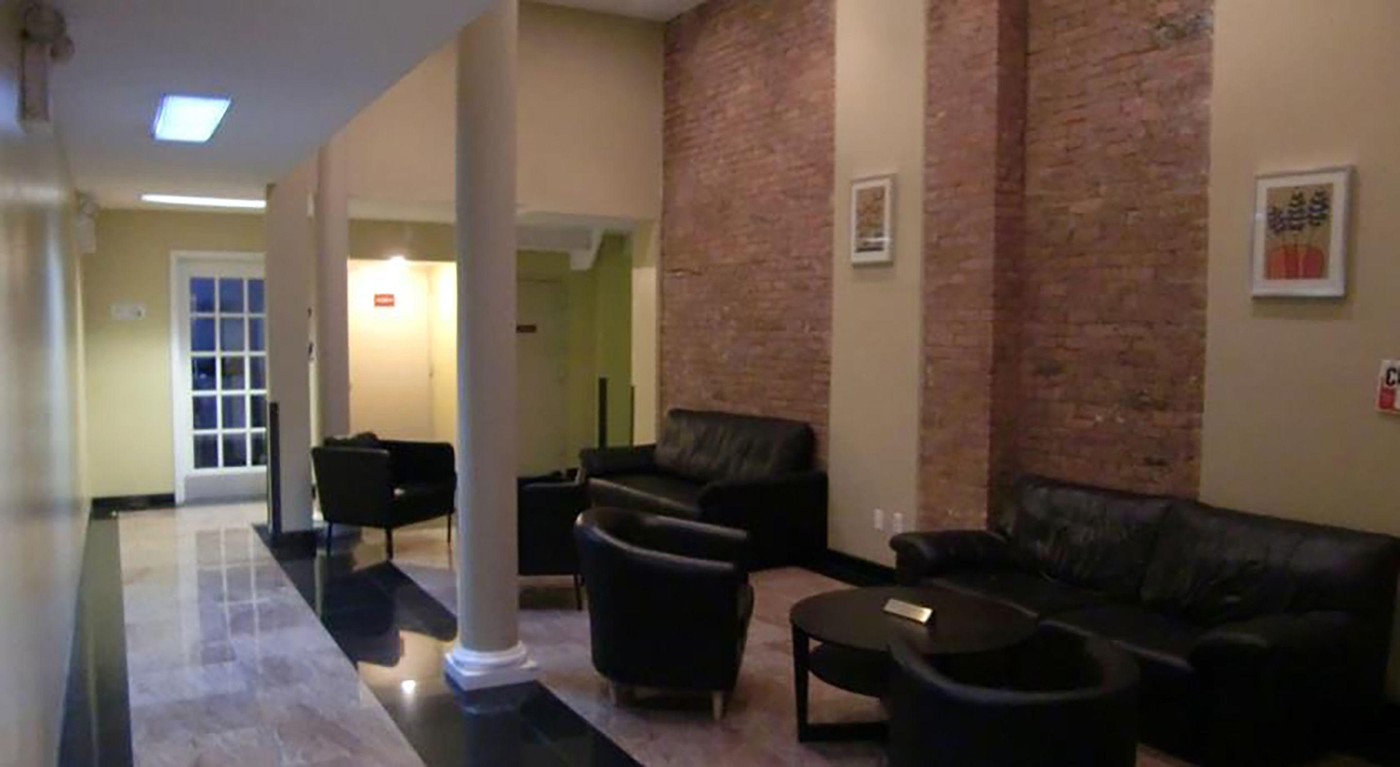 Macy Empire Apartment New York