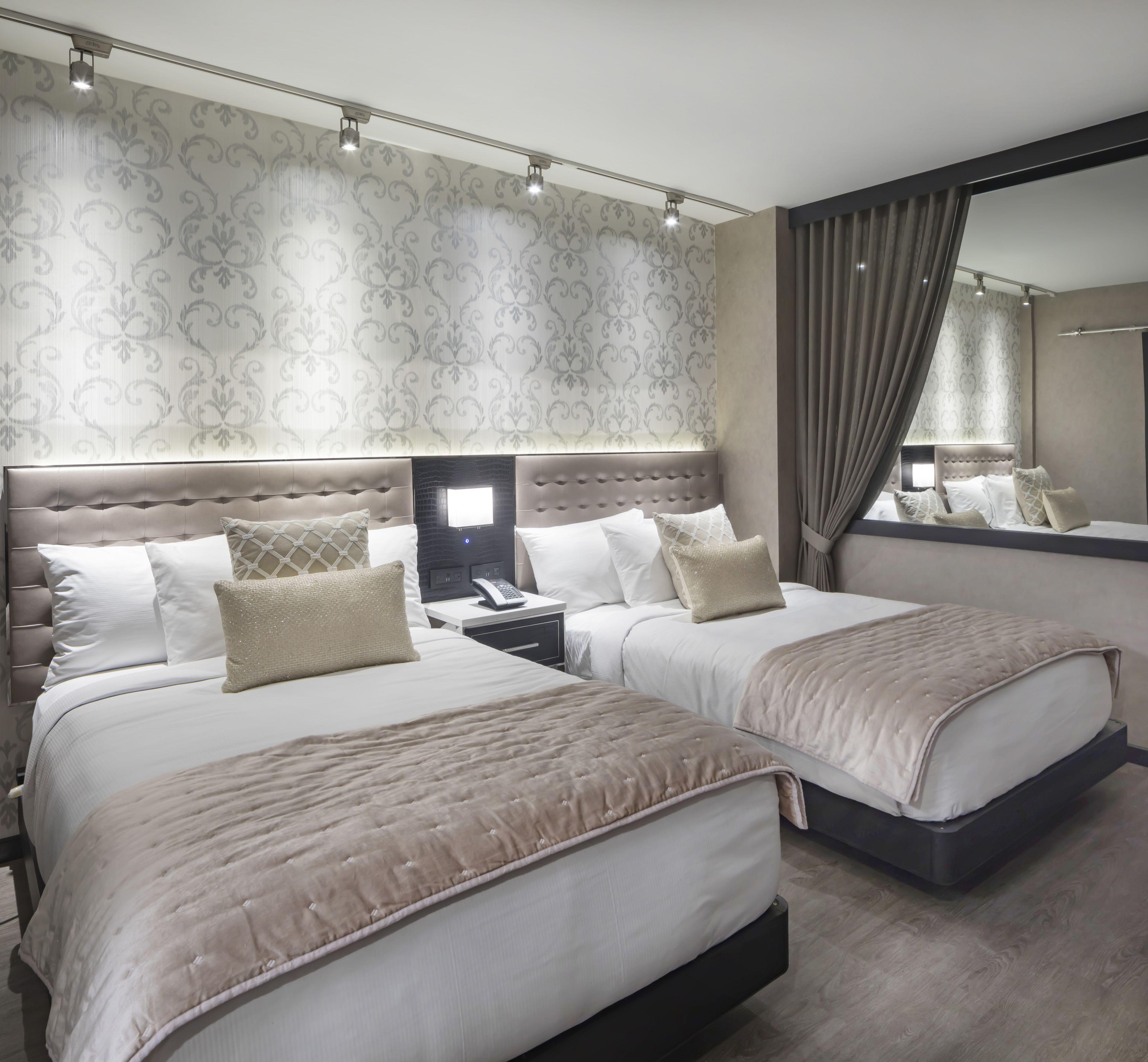 Aliz Times Square Hotel 4*