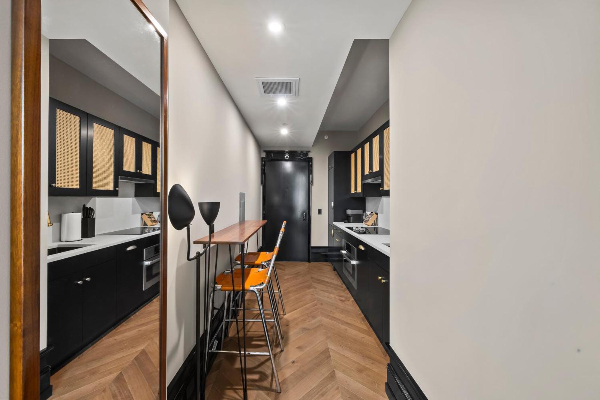 Freeman 901 By Rove Travel - With Shared Amenities Holiday home *