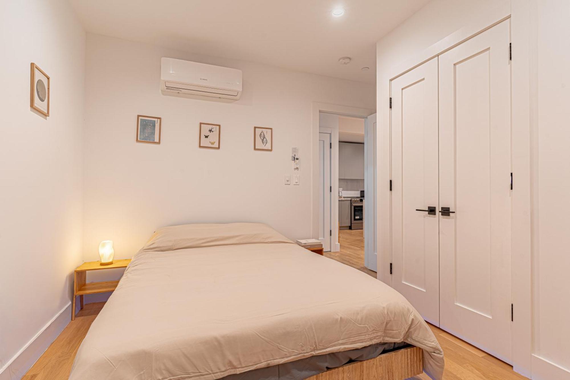 Japandi Cozy In Brooklyn & Balcony New York