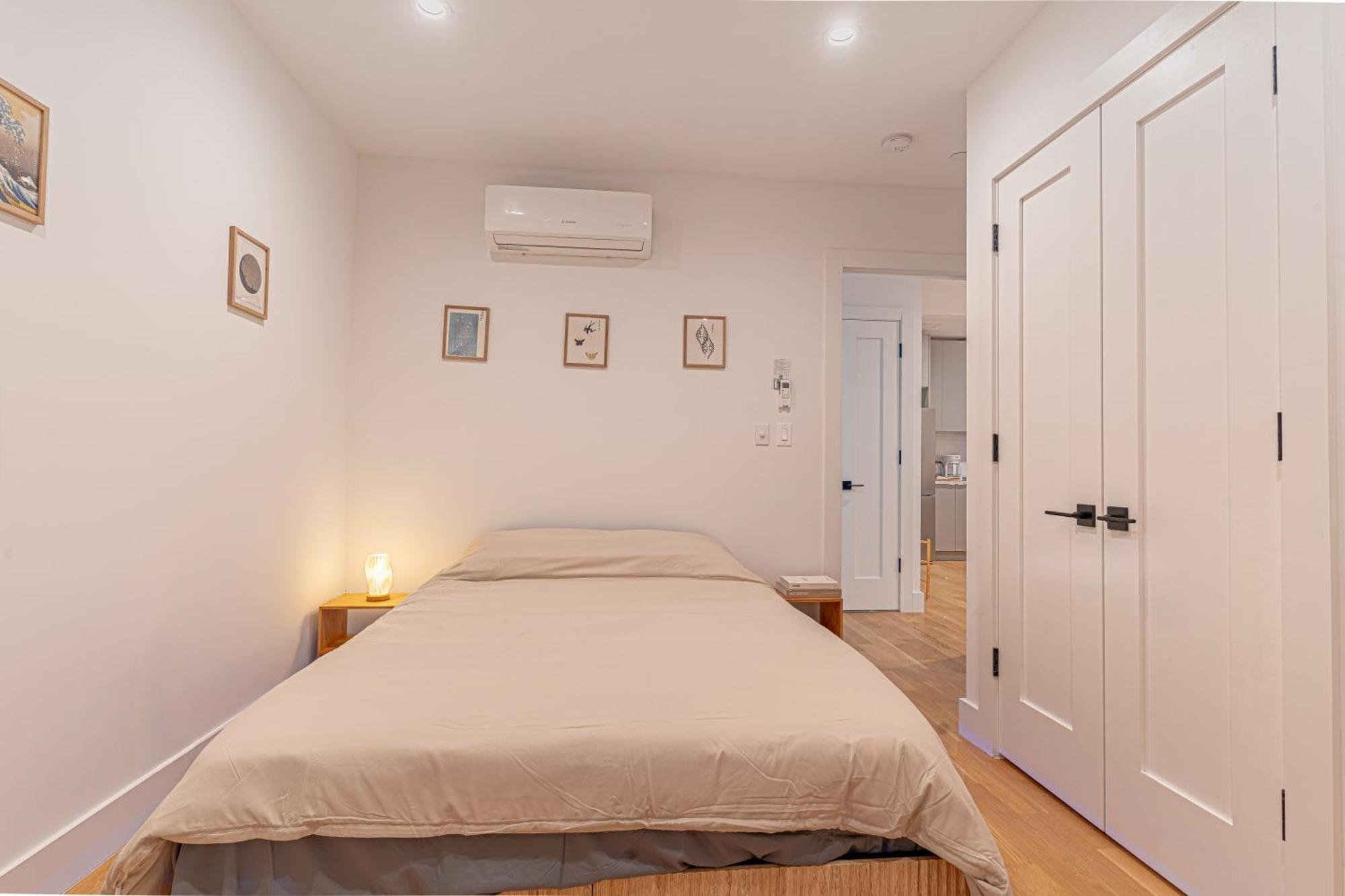 Japandi Cozy In Brooklyn & Balcony New York