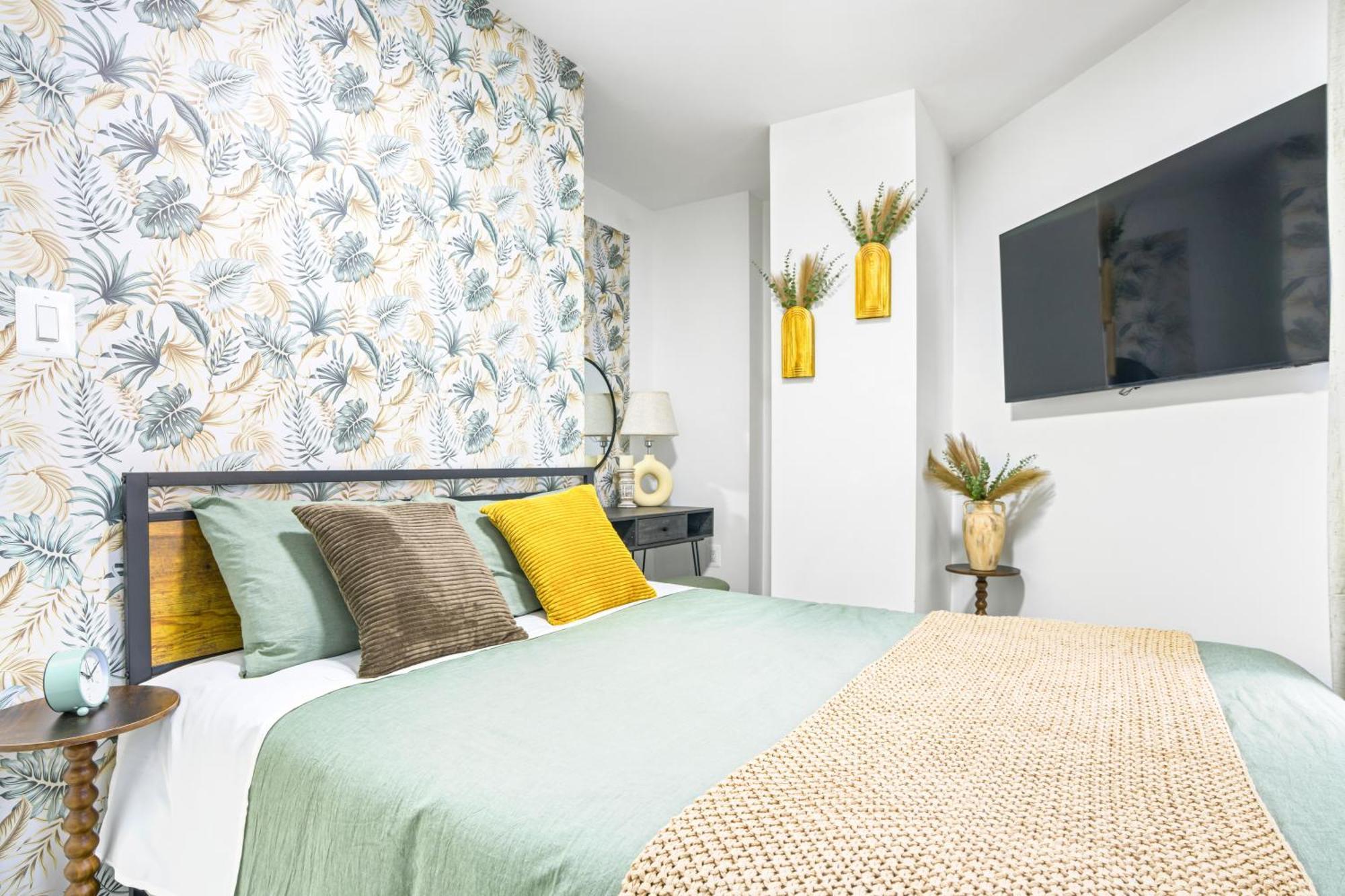 2 Bedroom Unit In Manhattan New York