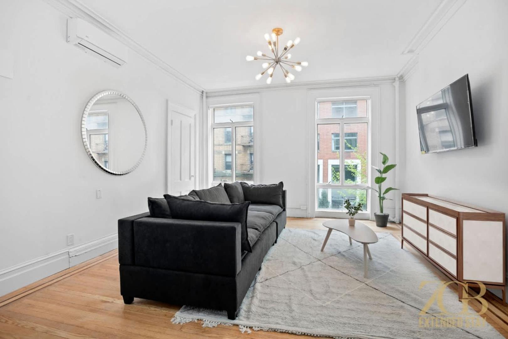 Classic Nyc Brownstone 2br In Prime Chelsea * New York