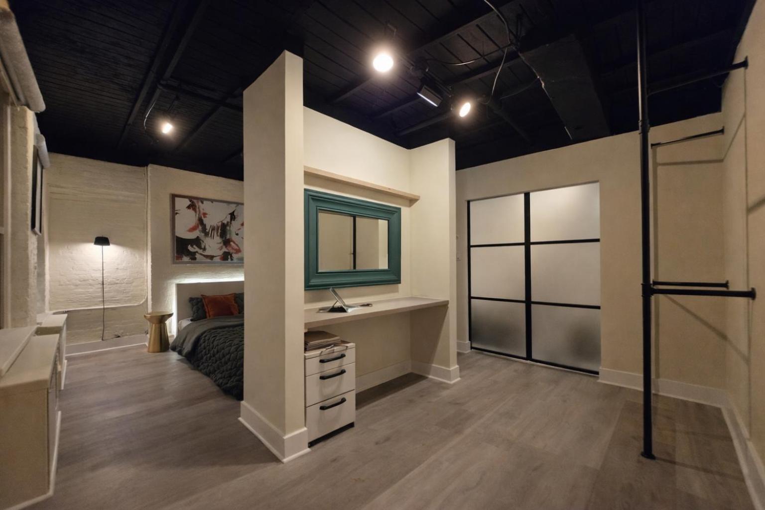 Apartment Modern Loft Apartments, Stylish Design Near Midtown *