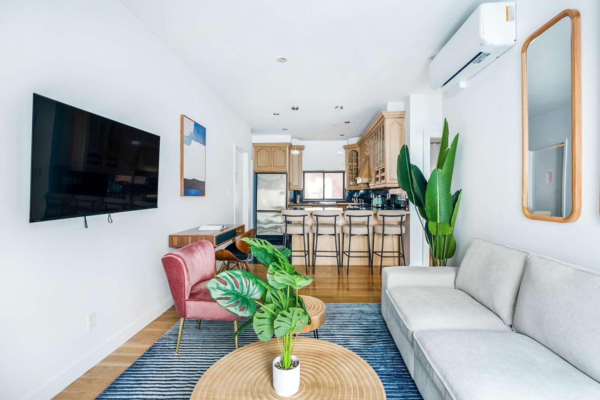 26a-2 Spacious Brand New Fully Furnished 2-bedroom In Prime Murray Hill Move-in Ready Apartment