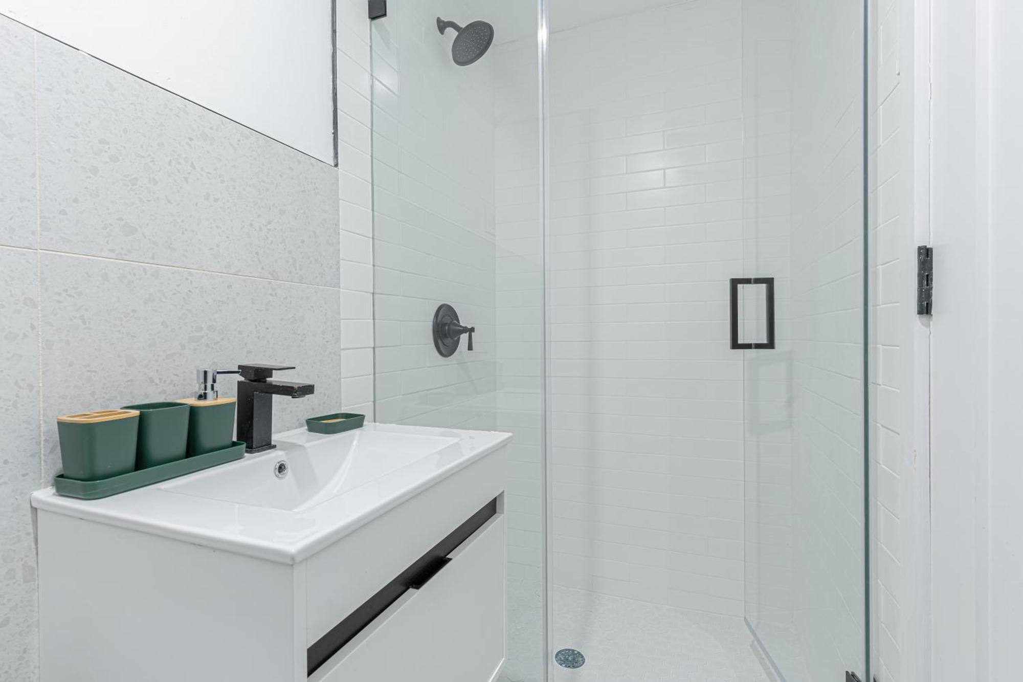 Bright Duplex With Private Backyard Apartment New York