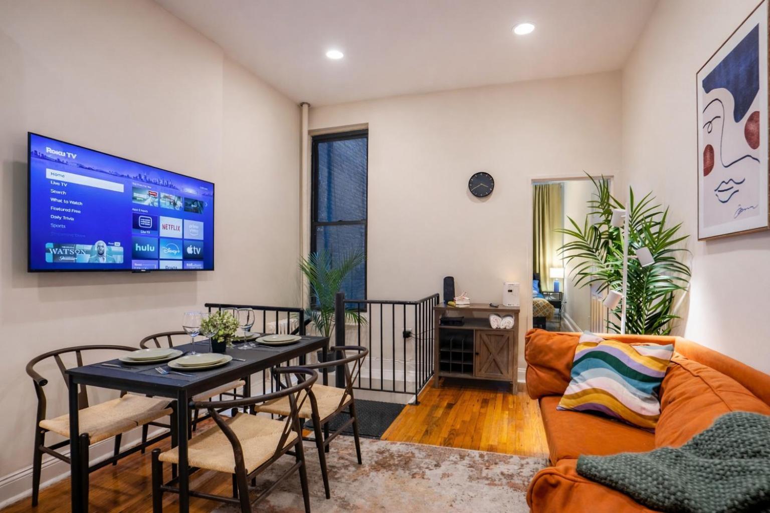 Apartment 3 Bedroom Cozy In Manhattan Valley