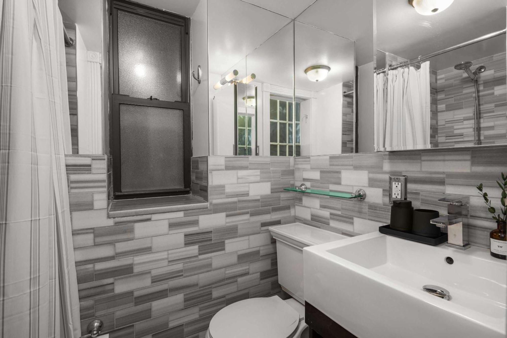 Sleek Lower East Side Retreat Apartment New York