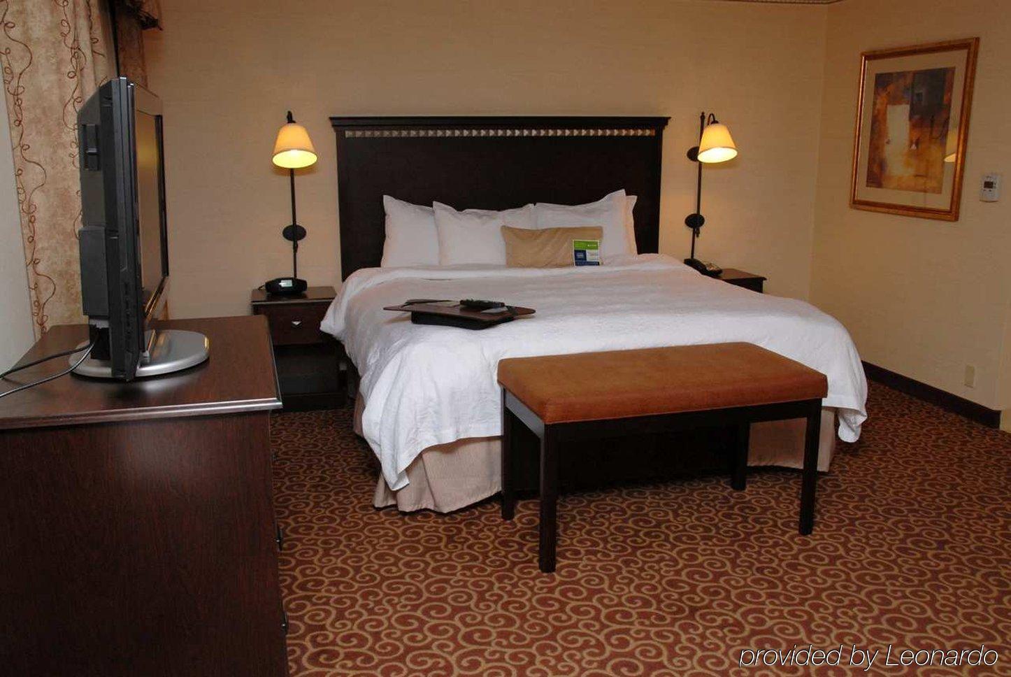 Hampton Inn&suites Staten Island New York