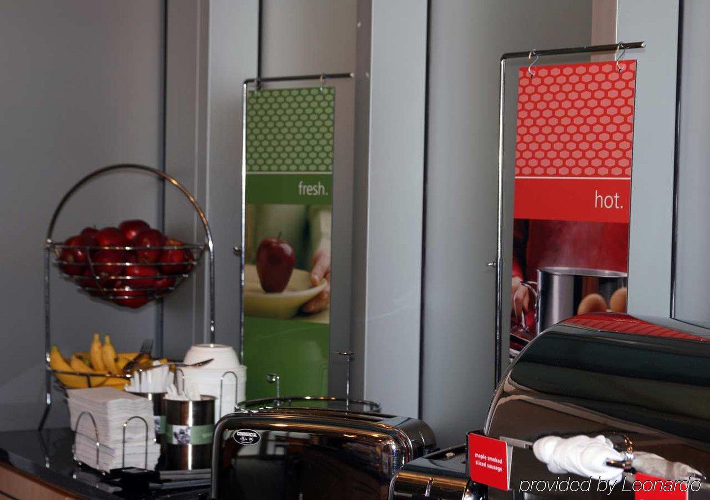 Hampton Manhattan - Times Square South Hotel 3*