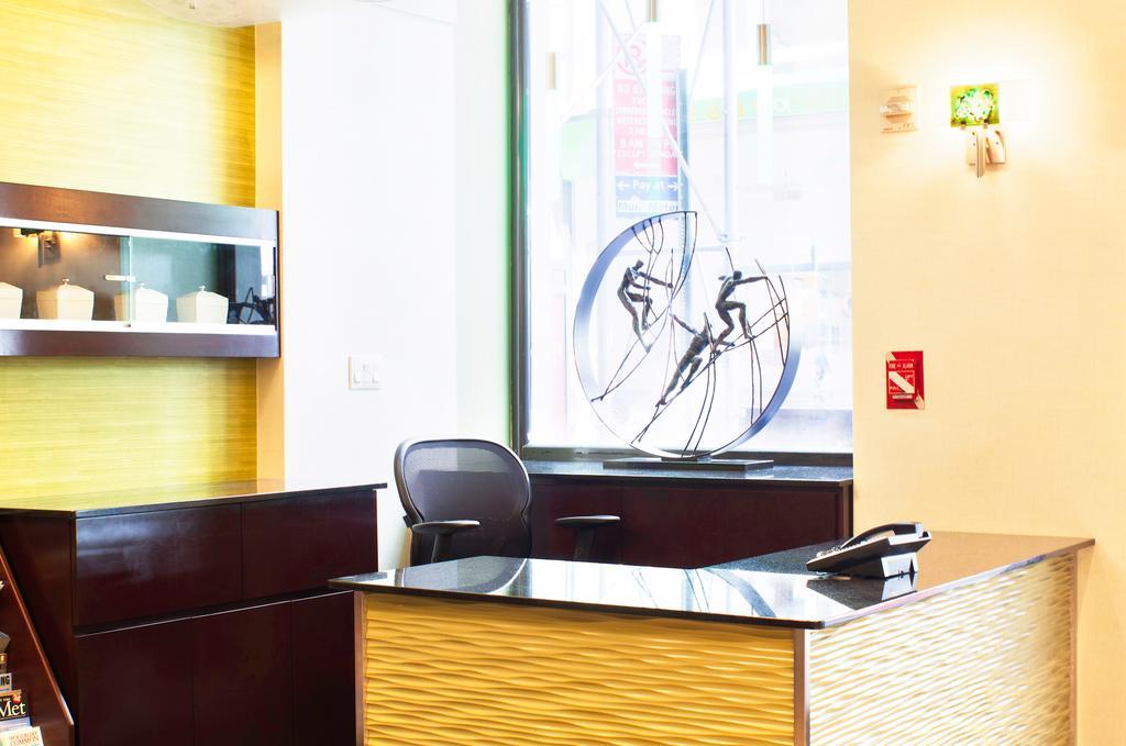 Nyma, The Manhattan Hotel