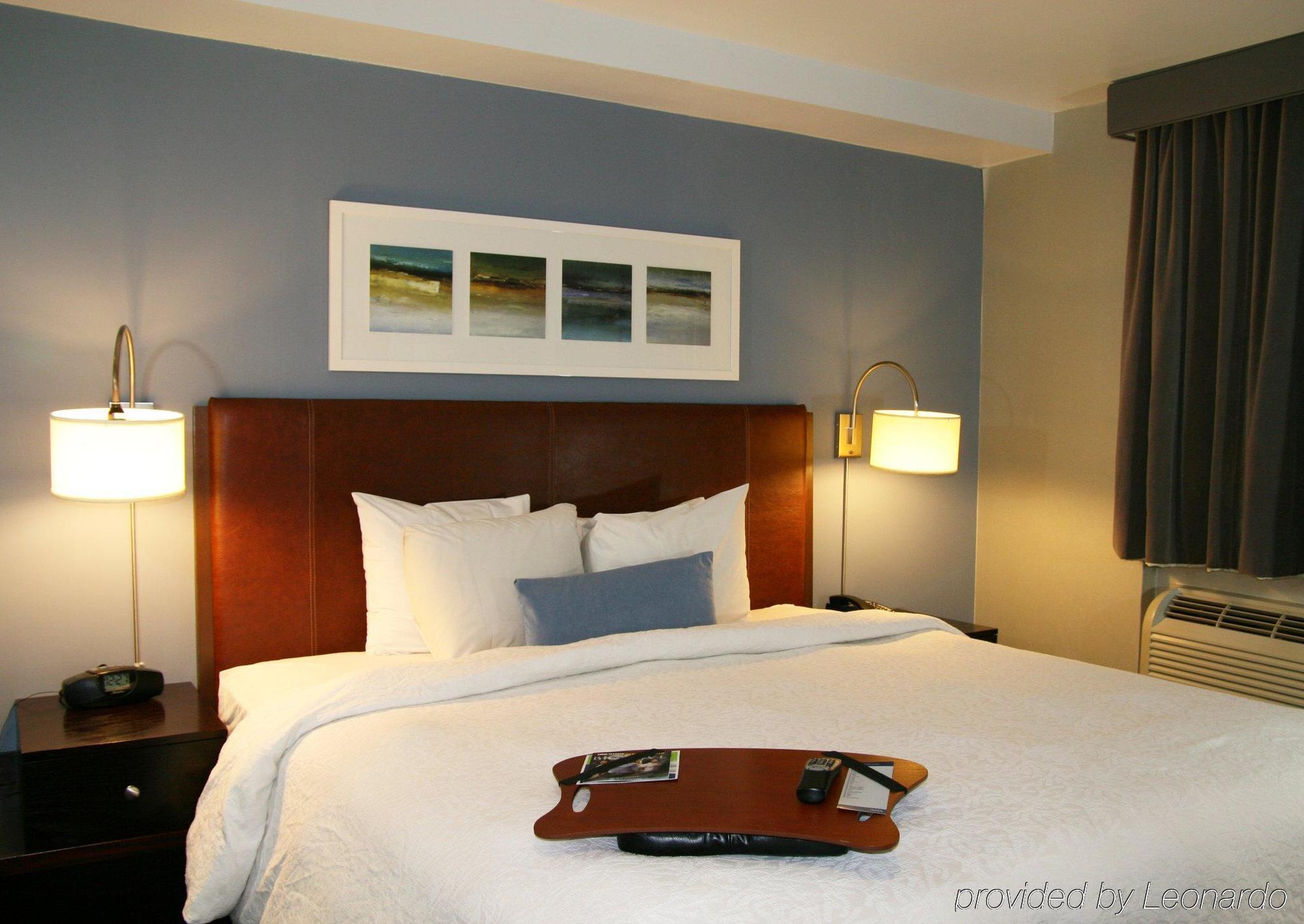 Hampton By Hilton Seaport Hotel New York