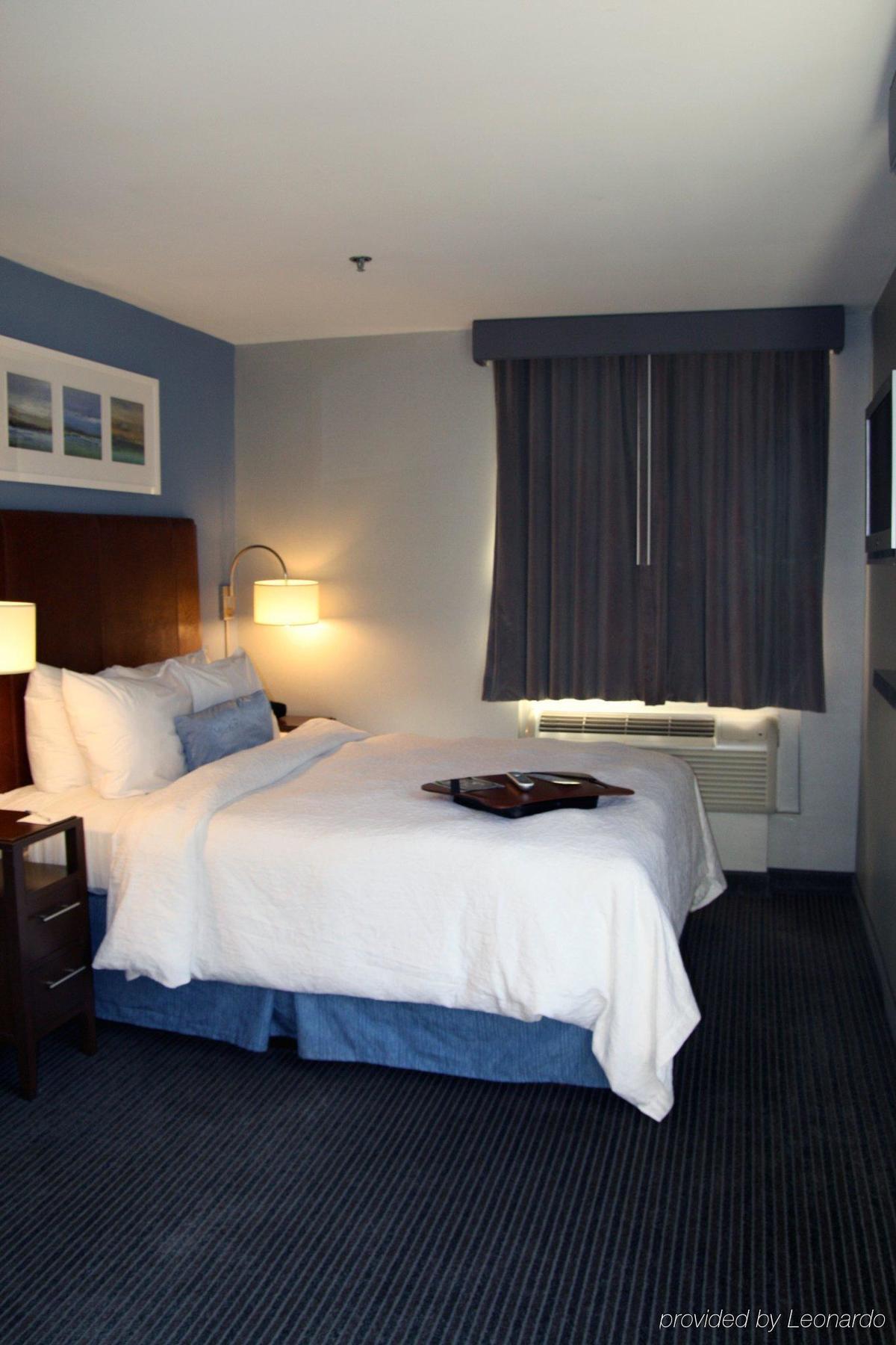 Hampton By Hilton Seaport 2* New York