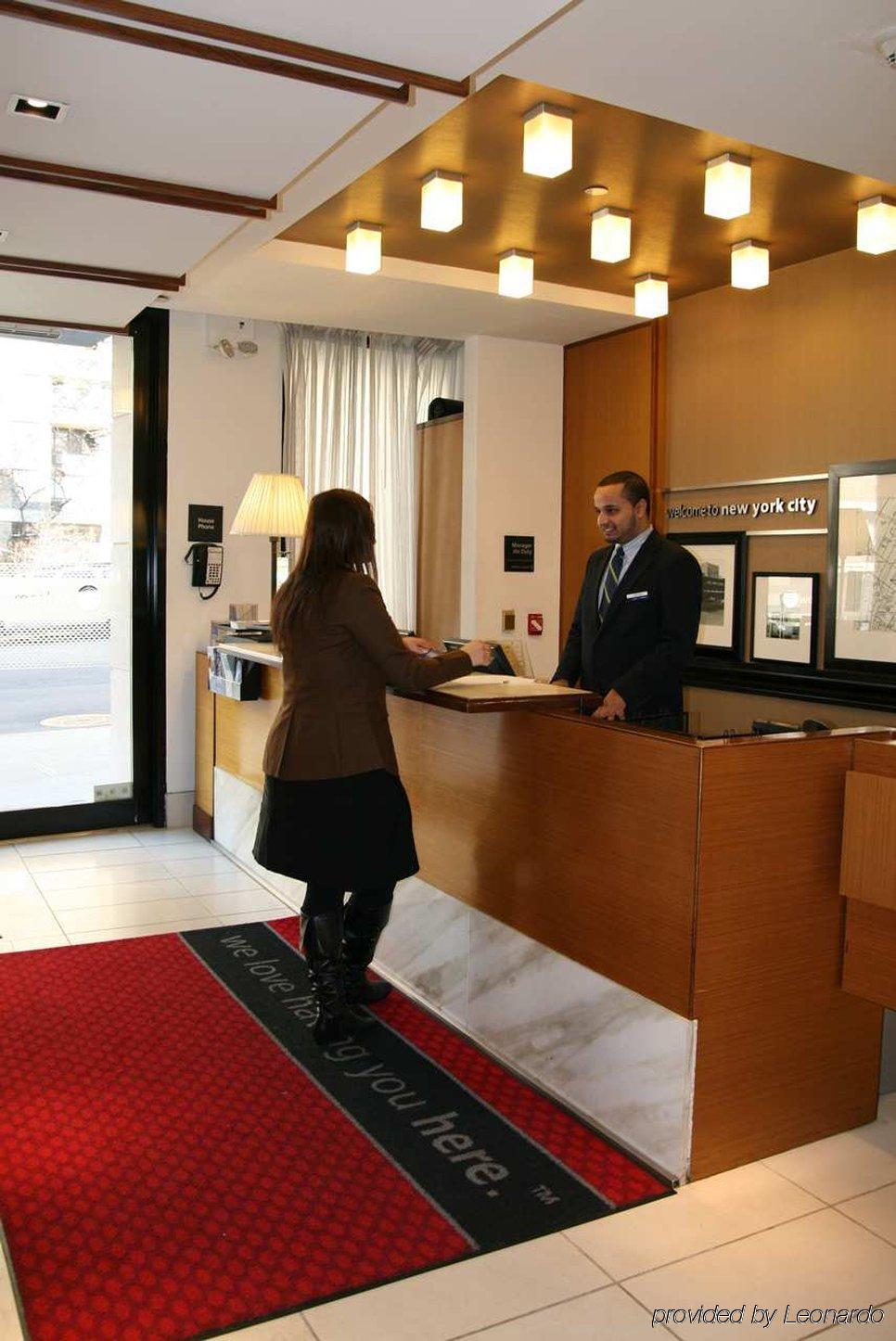 Hampton By Hilton Seaport New York