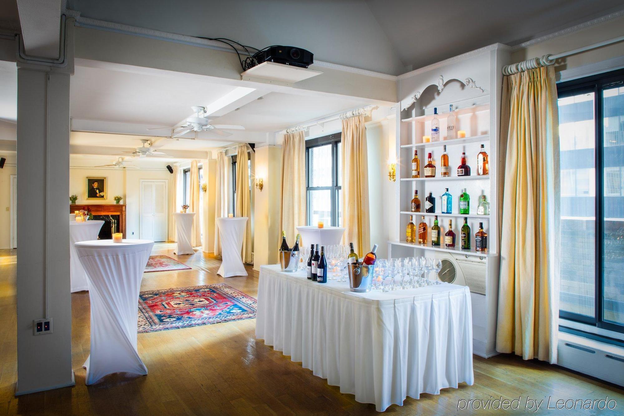 Roger Smith 3* New York