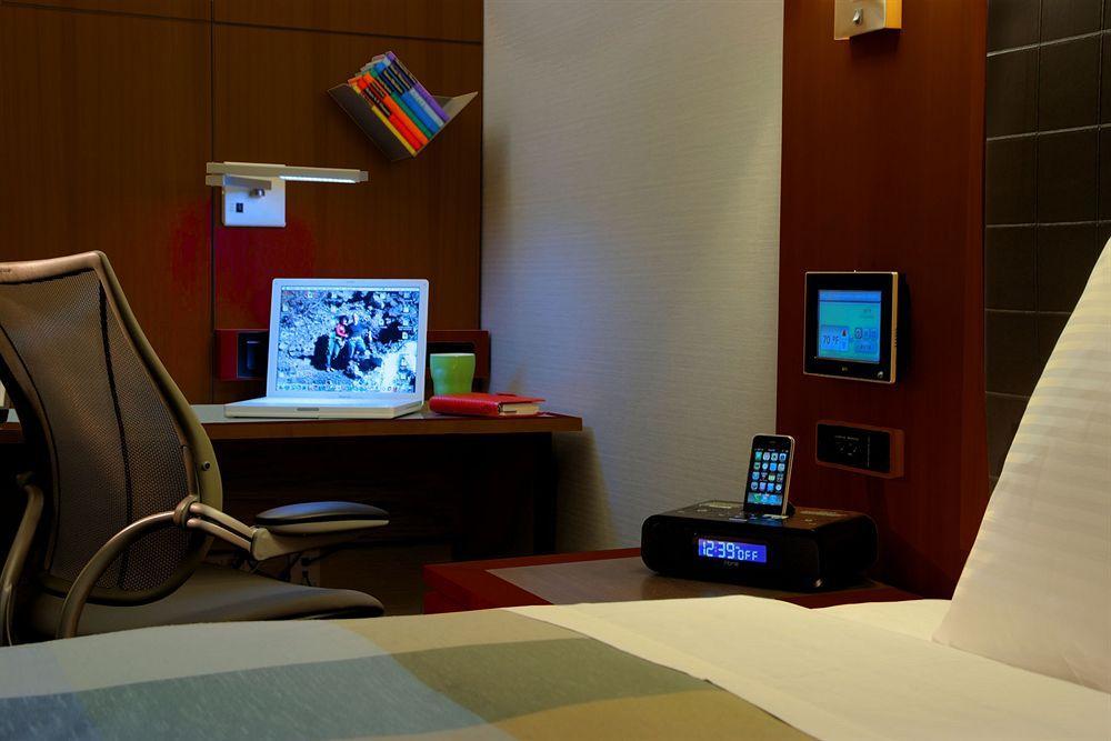 Newly Renovated At Club Quarters Times Square, Hotel