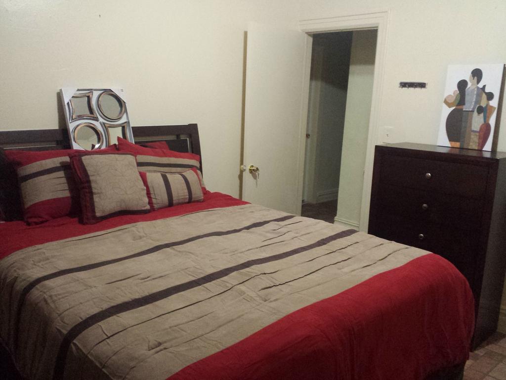 Studio, One And Two Bedroom - Bronx Apartment