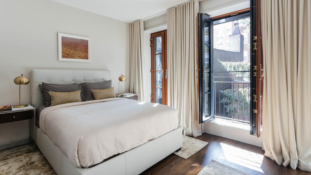 Gramercy Townhouse *
