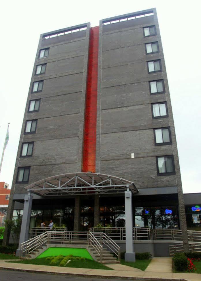 Hotel The Laguardia