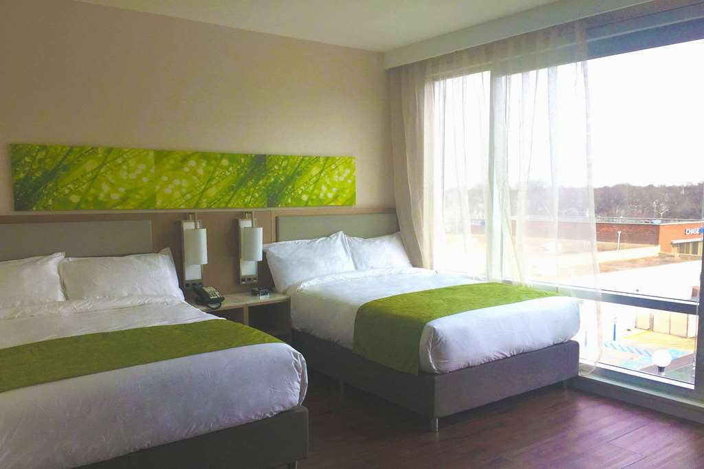 Wyndham Garden Fresh Meadows Flushing Hotel