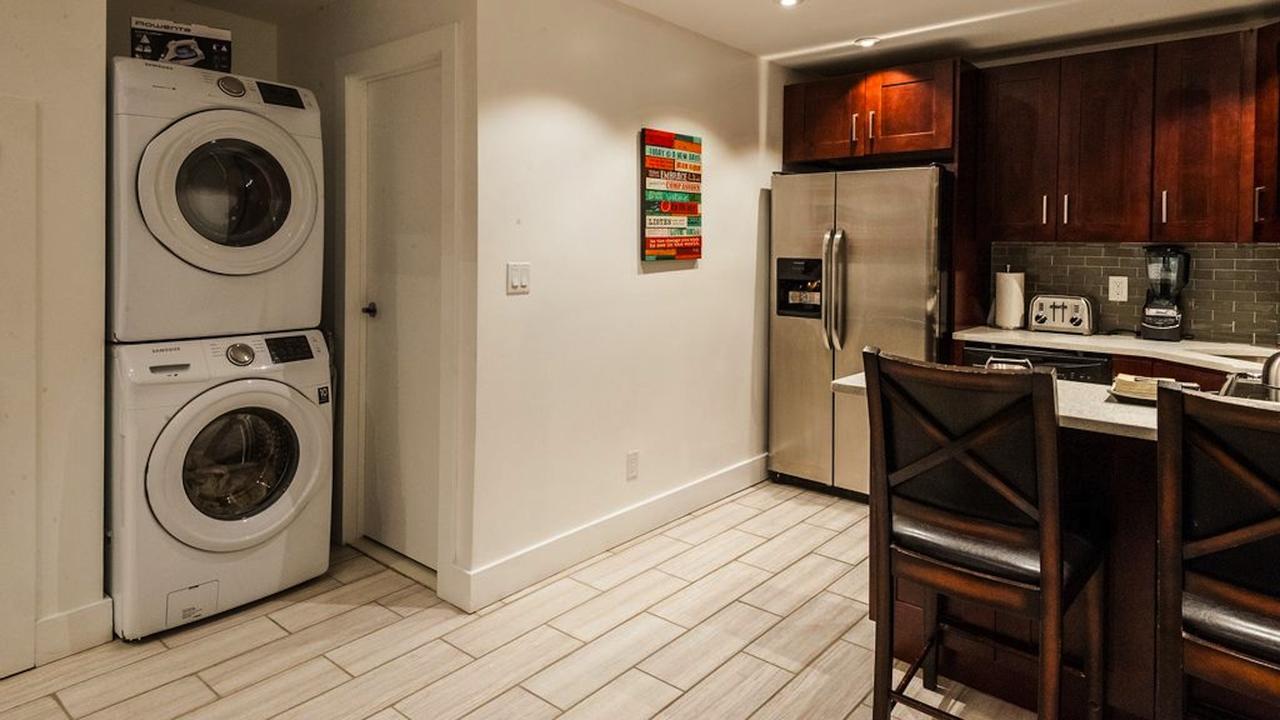 Triplex Carriage House Appartement *