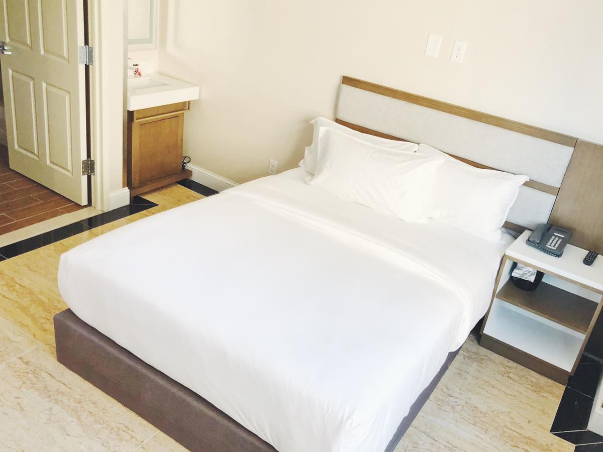 Hotel Mayfair And 2*