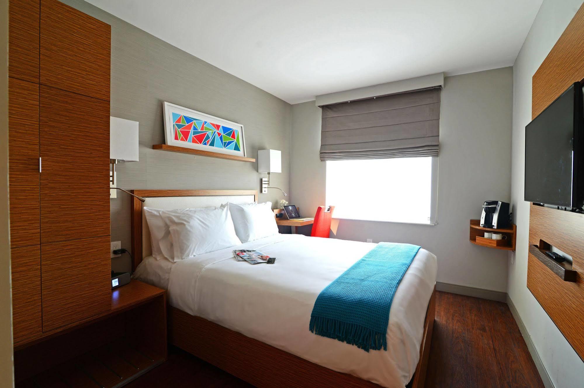 Edge Washington Heights 3*