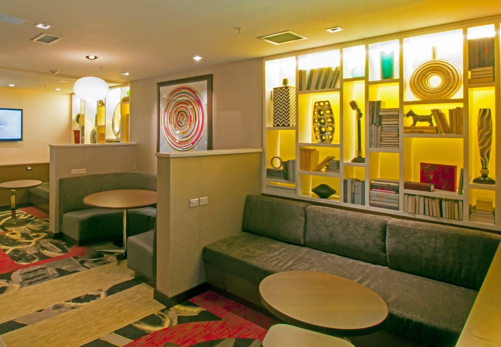 Hotel By Marriott Manhattan/ Midtown Eastside 4*