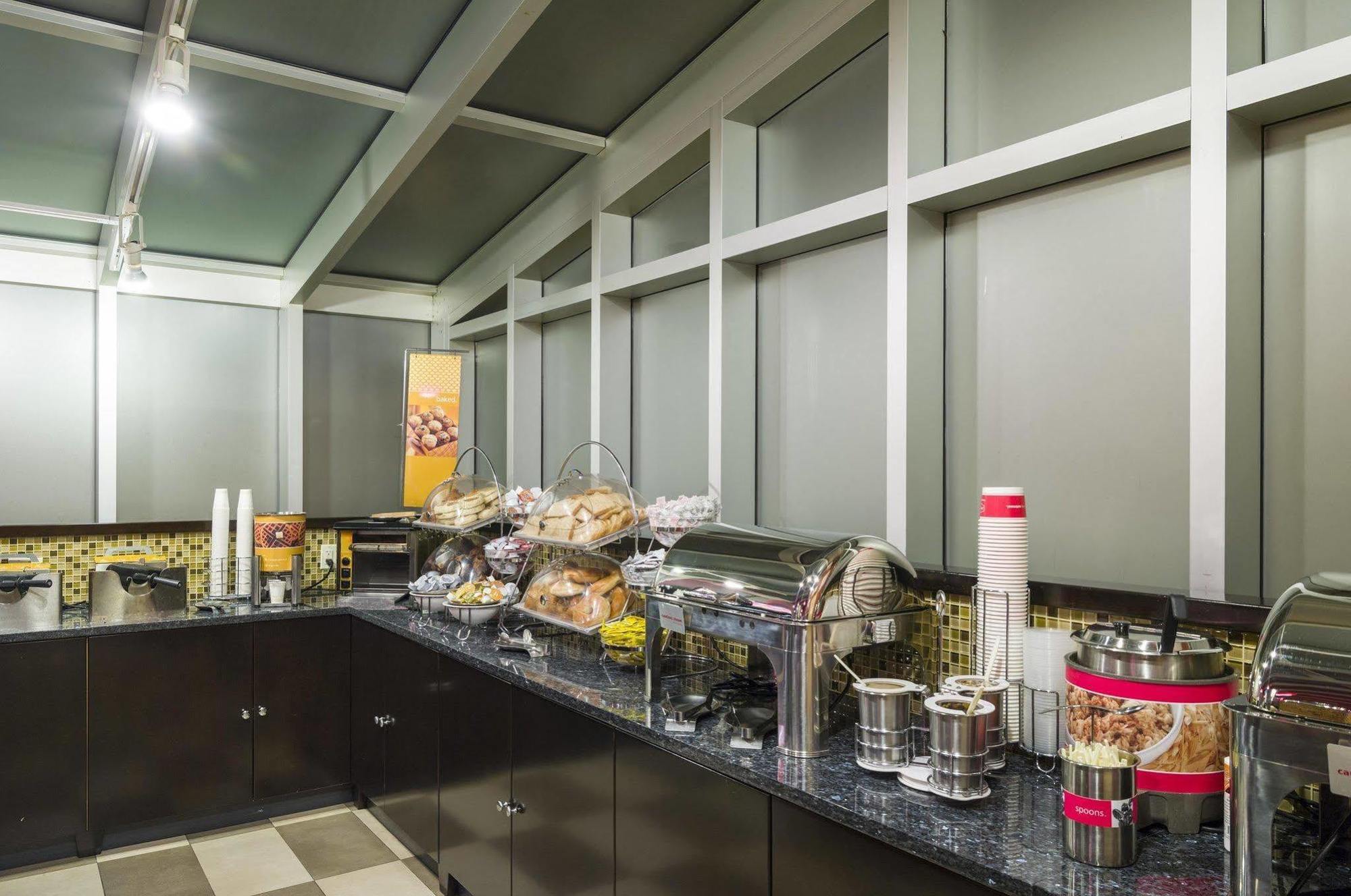 Hampton Manhattan - Times Square South Hotel