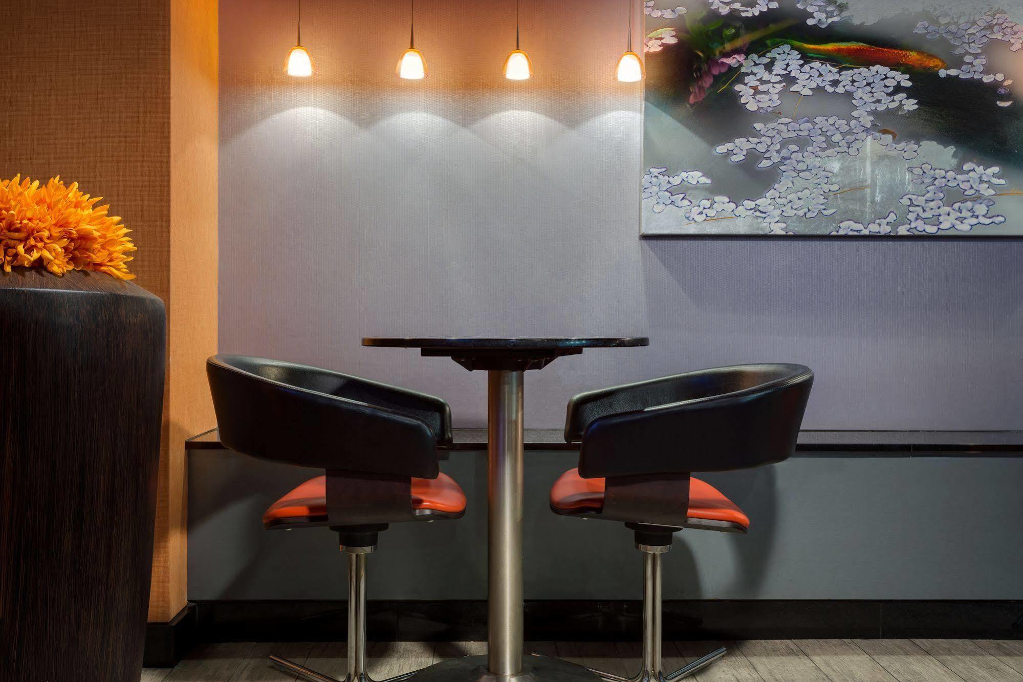 Nyma, The Manhattan Hotel New York