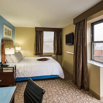 Hotel Hampton By Hilton Seaport New York