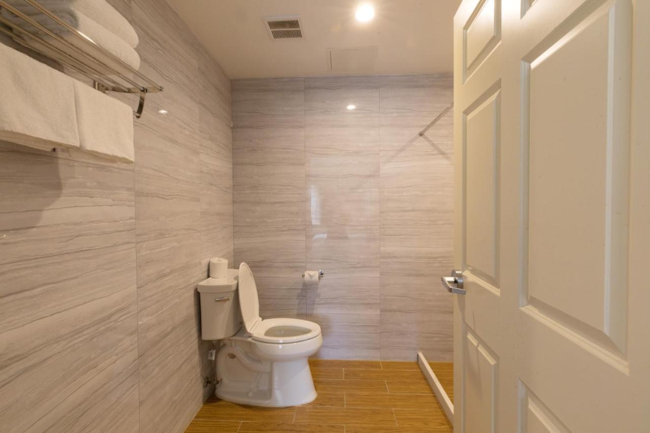 Mayfair And 2* New York