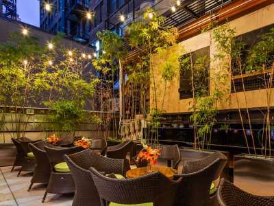 Hotel Western Premier Herald Square 3*