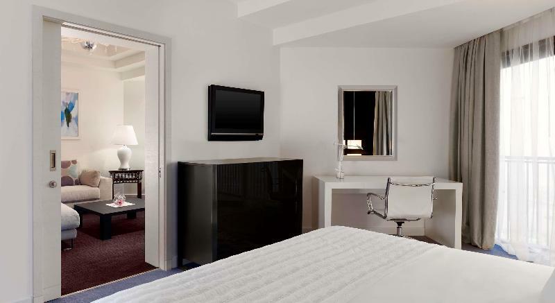 The Laguardia Hotel 3*