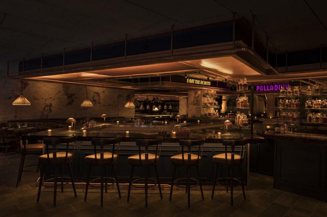 Moxy Nyc East Village Hotel