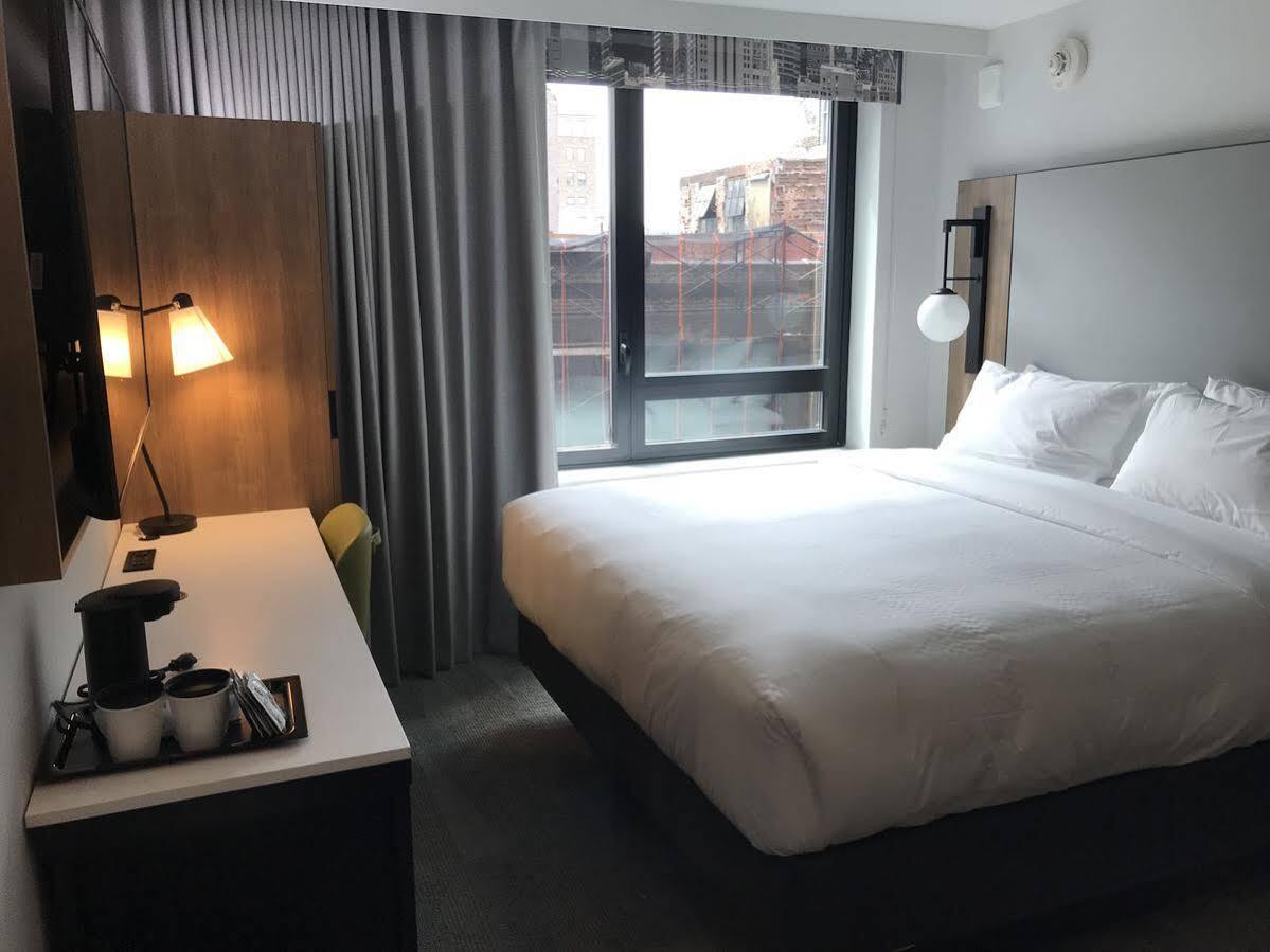 Hotel Fairfield & By Marriott Manhattan/times Square South