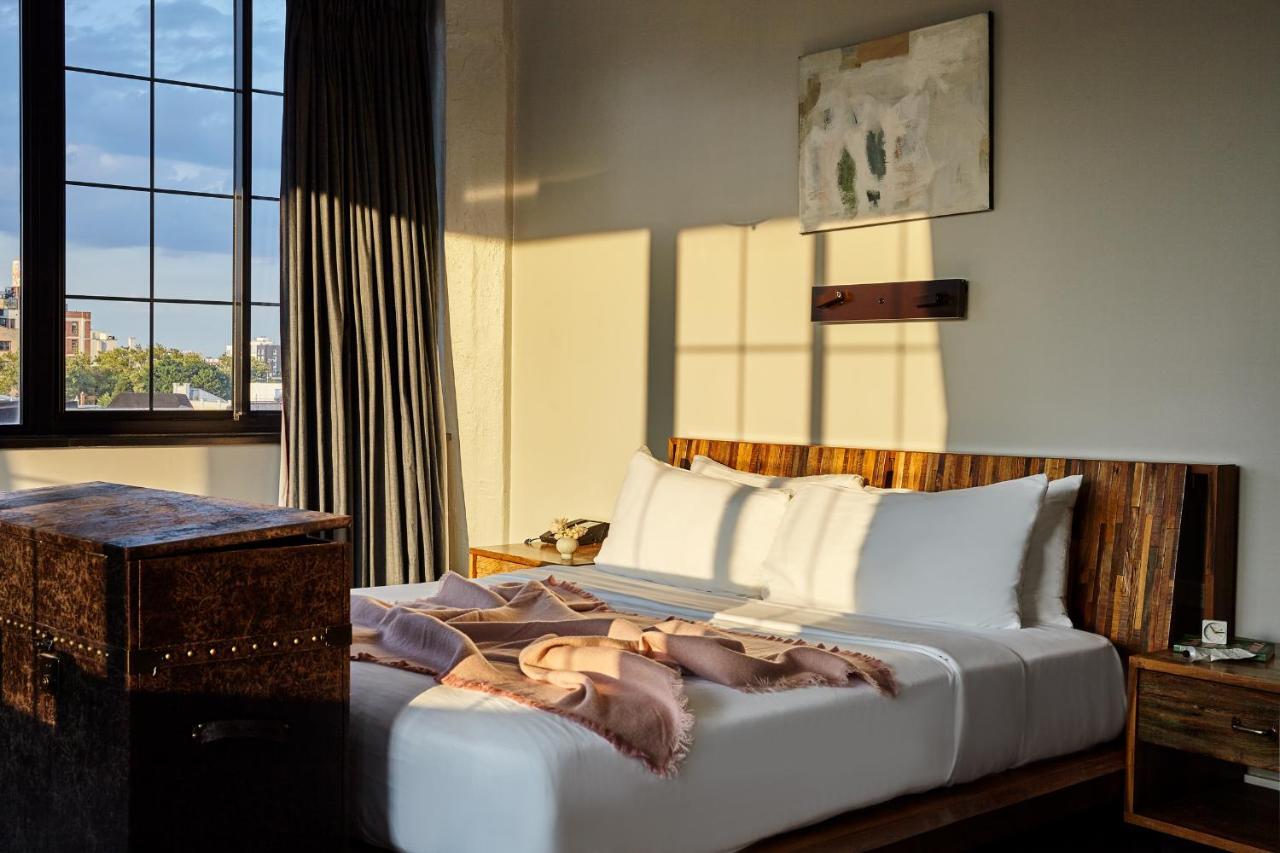 The Collective Paper Factory 4*