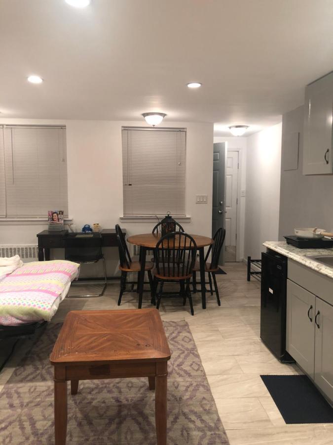 Studio Brooklyn Apartment *