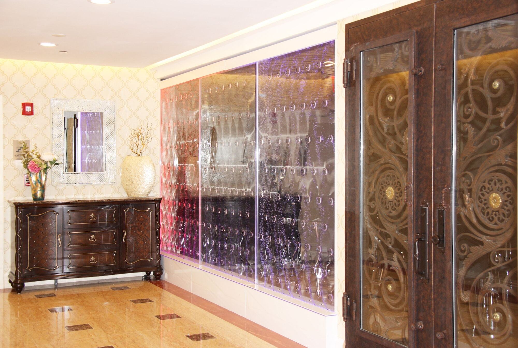 Hotel Wyndham Garden Fresh Meadows Flushing 3*