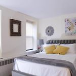 Elegant And Comfortable Stay
