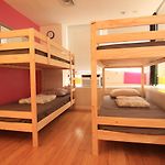Prime Tourist Location! Midtown Guesthouse