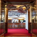 Roger Smith Hotel