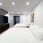 Private Garden Residence In Luxury Condominium