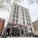 Hotel Ninety Five Near Parkchester