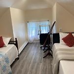 A Nice Room In Queens