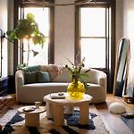 Spectacular Vacation Home With Excellent Location In New York