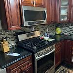 A Cheap Family Room In Queens