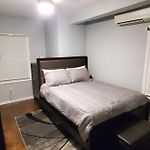 Quiet 3 Bedroom Apartment In Private Home