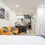 1597-8 Luxury Studio Upper East Side W&D