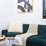 454-3W Prime Location 2Br Newly Furnished Sleeps 5